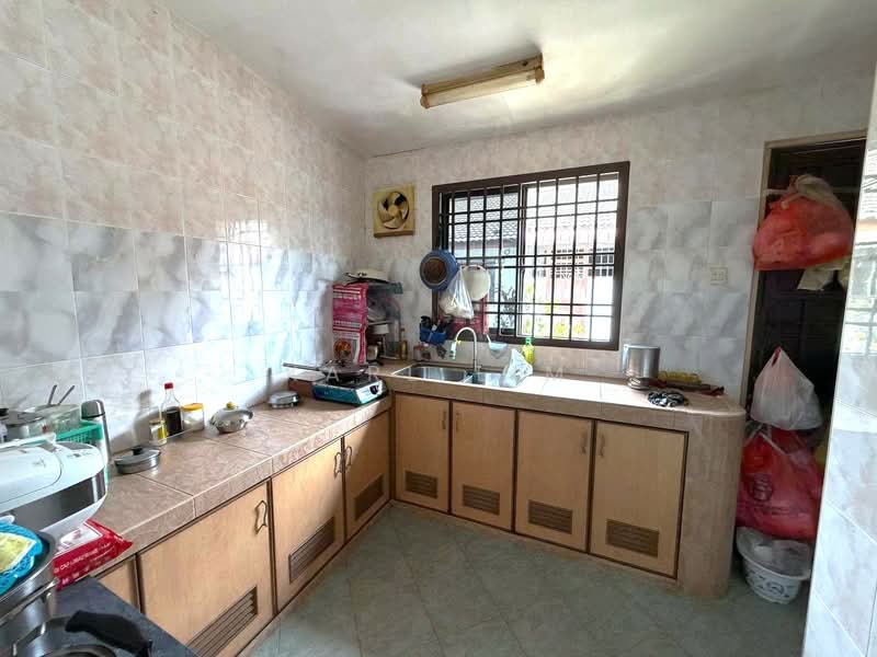 1-storey Terraced House for Sale in Bukit Indah (Iskandar Puteri (Nusajaya)) - Karl Lim - Kitchen - PropertyGuru.com.my