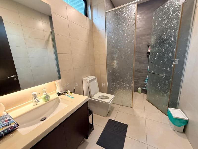Bungalow House untuk Dijual di Hartamas Heights (Batu) - Sam Hoo - Bathroom - PropertyGuru.com.my