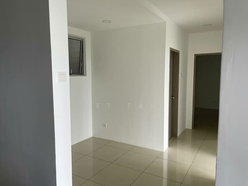 Condominium for Rent at Platinum Splendor Residence - Jet Tan - Corridor - PropertyGuru.com.my