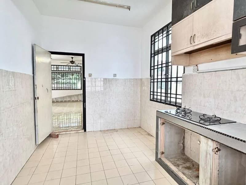 2-storey Terraced House for Sale in Taman Nusa Indah (Iskandar Puteri (Nusajaya)) - Sean Yeoh - Kitchen - PropertyGuru.com.my