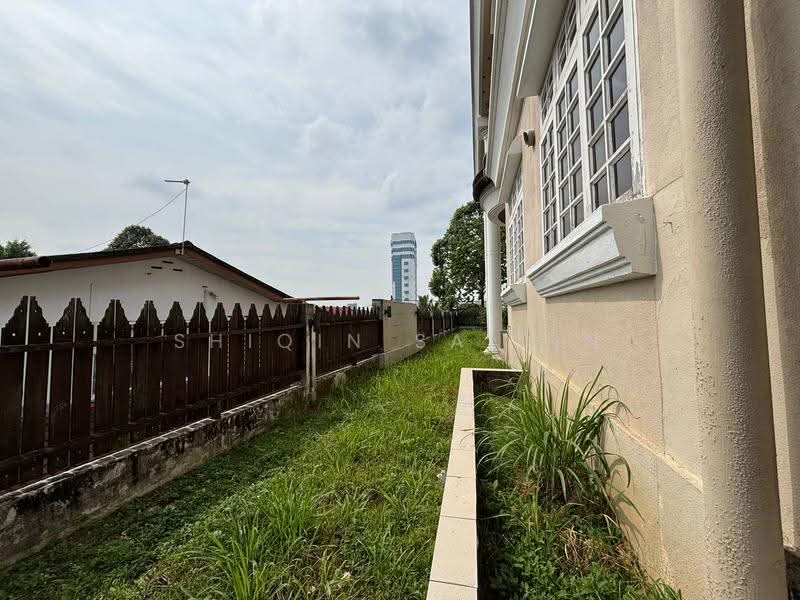 Bungalow House untuk Dijual di Seksyen 2 (Shah Alam) - Shiqin Saidin - Exterior - PropertyGuru.com.my