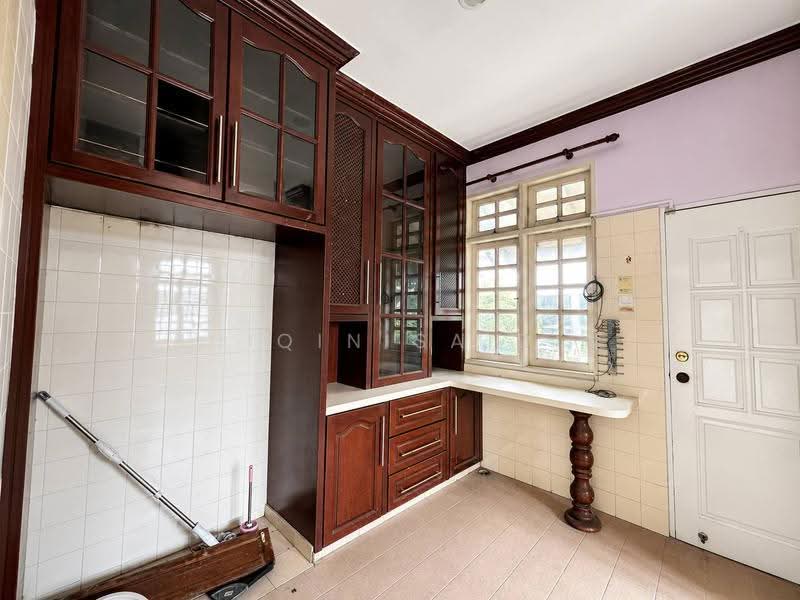 Bungalow House untuk Dijual di Seksyen 2 (Shah Alam) - Shiqin Saidin - Kitchen - PropertyGuru.com.my