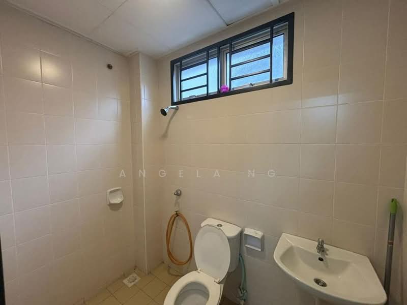 Semi-Detached House for Rent in Taman Sri Pulai Perdana 2 (Skudai) - Angela Ng - Bathroom - PropertyGuru.com.my