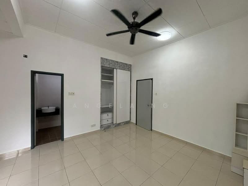 Semi-Detached House for Rent in Taman Sri Pulai Perdana 2 (Skudai) - Angela Ng - Bedroom - PropertyGuru.com.my