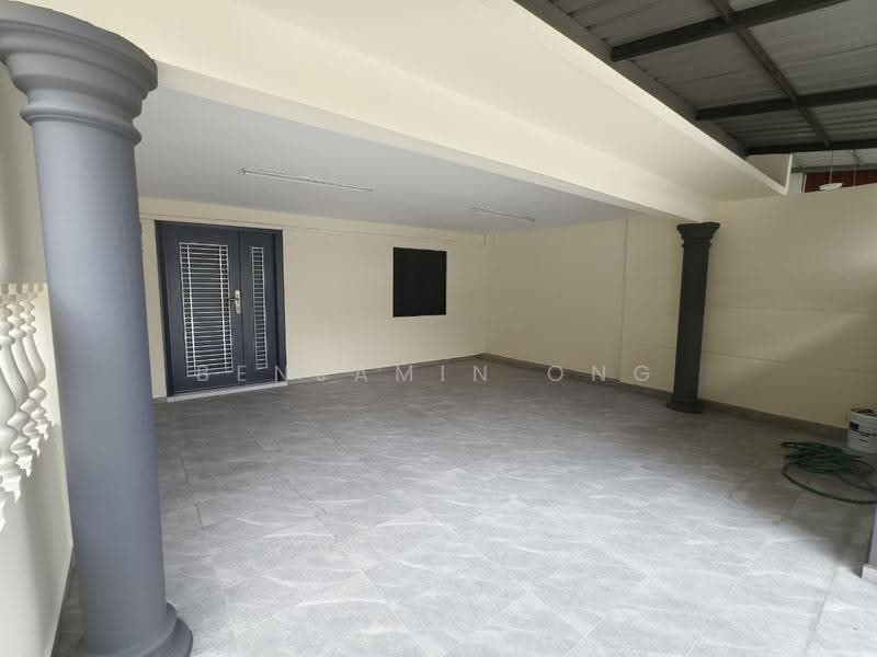Rumah Teres 2-Tingkat untuk Dijual di Kempas (Johor Bahru) - Benjamin Ong - Entrance - PropertyGuru.com.my