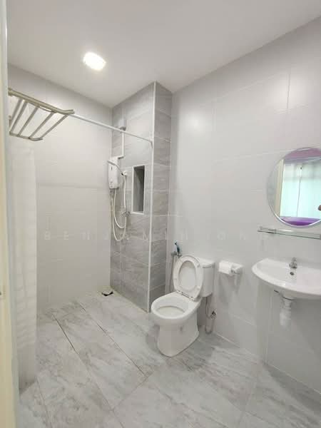 Kondominium untuk Disewa di KSL Residence 2 @ Kangkar Tebrau - Benjamin Ong - Bathroom - PropertyGuru.com.my