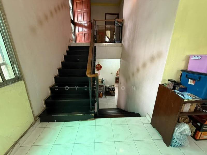 1.5-storey Terraced House for Sale in Taman Bukit Maluri (Kepong) - Coyee Wong - Entrance - PropertyGuru.com.my