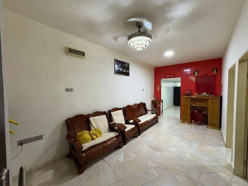 1-storey Terraced House for Sale in Kepong Baru (Kepong) - Coyee Wong - Living Room - PropertyGuru.com.my
