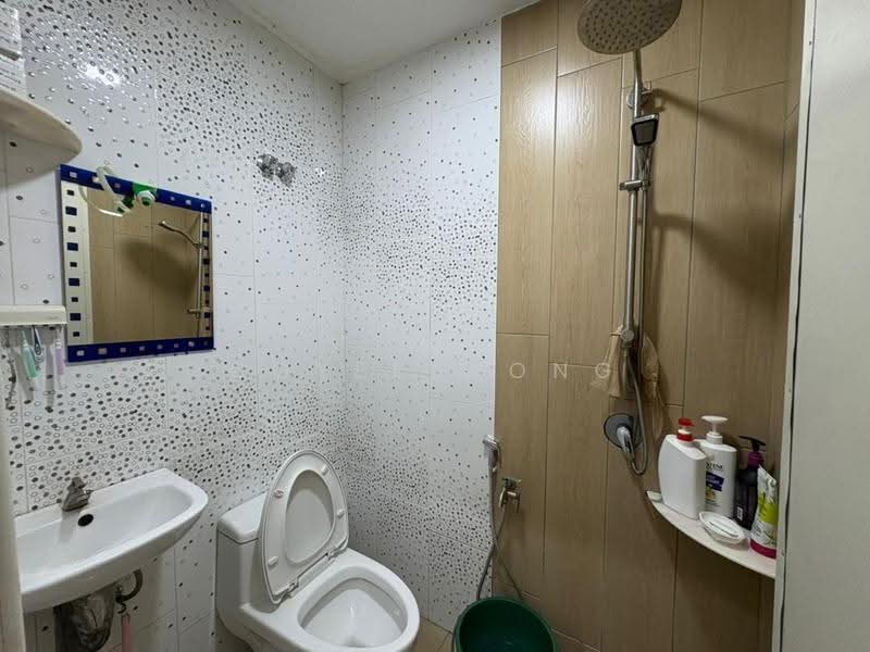 1-storey Terraced House for Sale in Kepong Baru (Kepong) - Coyee Wong - Bathroom - PropertyGuru.com.my
