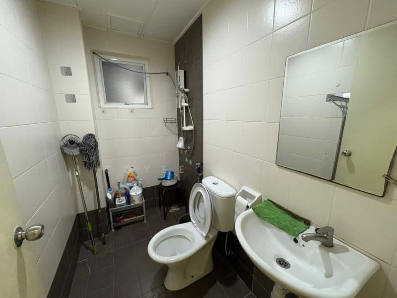 Rumah Teres untuk Dijual di Laman Rimbunan (Kepong) - Coyee Wong - Bathroom - PropertyGuru.com.my