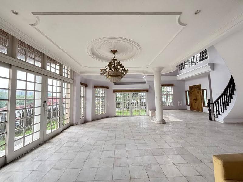 Bungalow House untuk Dijual di Seksyen 2 (Shah Alam) - Shiqin Saidin - Living Room - PropertyGuru.com.my