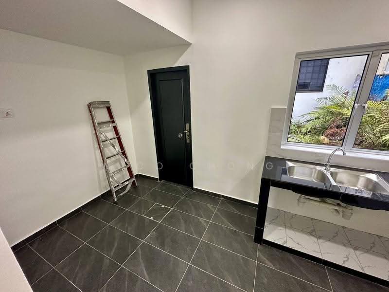 Rumah Teres 2-Tingkat untuk Dijual di Taman Megah Ria (Masai) - Nico Chong - Kitchen - PropertyGuru.com.my