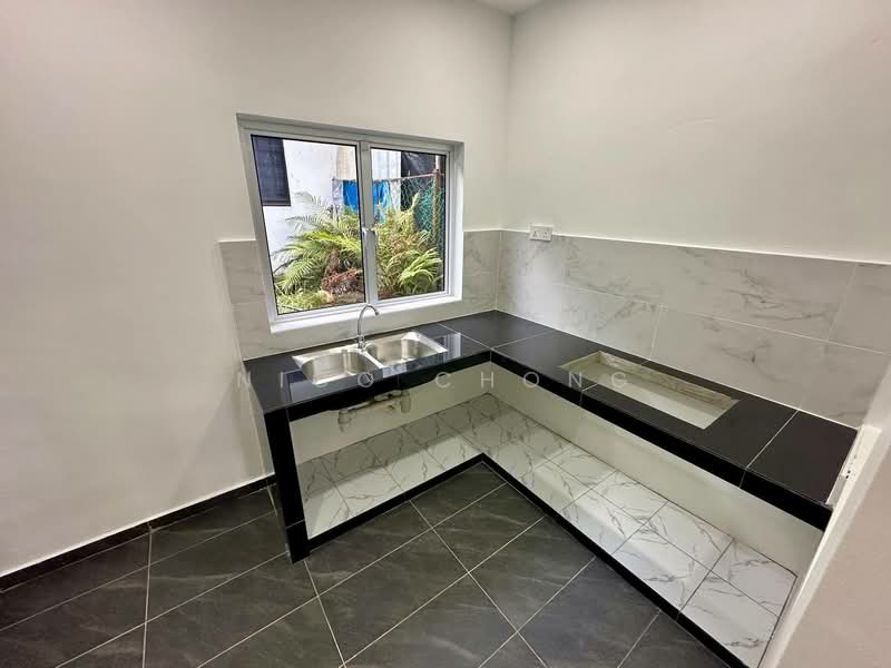 Rumah Teres 2-Tingkat untuk Dijual di Taman Megah Ria (Masai) - Nico Chong - Kitchen - PropertyGuru.com.my