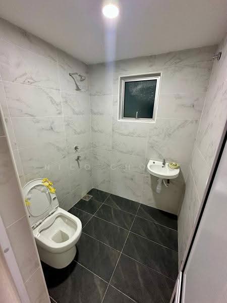 Rumah Teres 2-Tingkat untuk Dijual di Taman Megah Ria (Masai) - Nico Chong - Bathroom - PropertyGuru.com.my