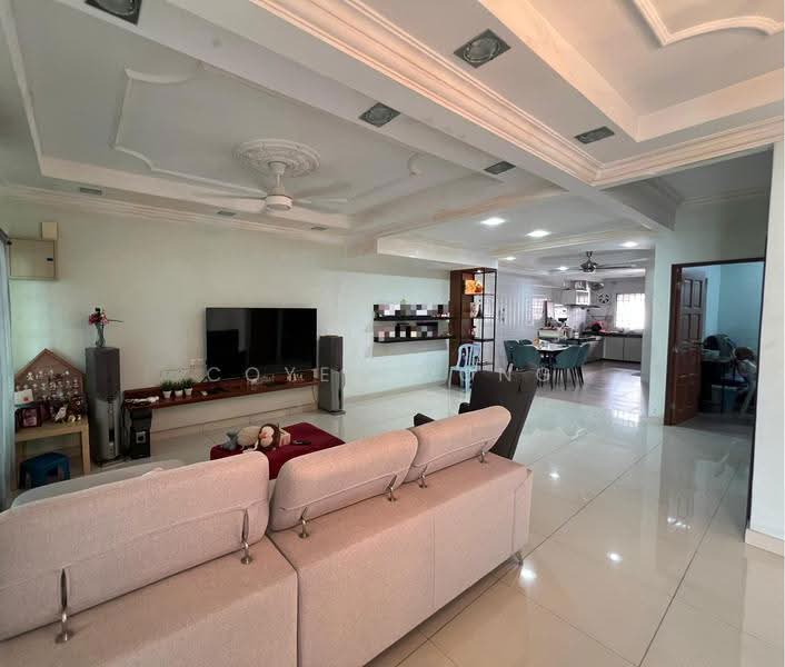 Rumah Teres 2-Tingkat untuk Dijual di Kepong Baru (Kepong) - Coyee Wong - Living Room - PropertyGuru.com.my