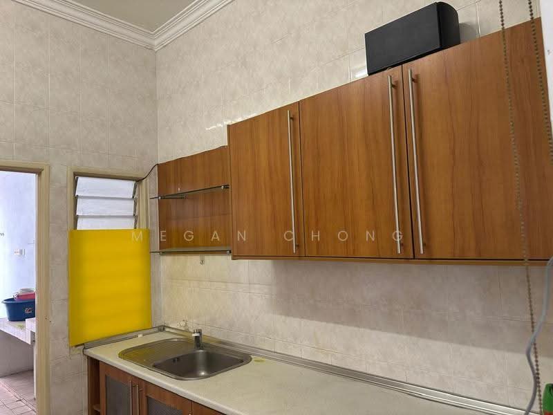 Condominium for Sale at Putra Indah Condominium - Megan Chong - Kitchen - PropertyGuru.com.my