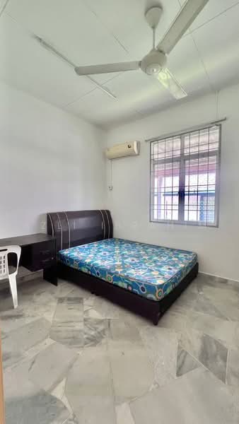 Bungalow House for Sale in Taman Tasik Semenyih (Semenyih) - Azli Ibrahim - Bedroom - PropertyGuru.com.my
