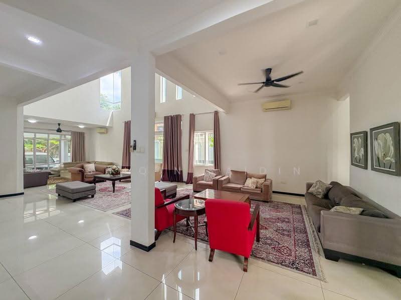Bungalow House untuk Dijual di Seksyen 9 (Shah Alam) - Shiqin Saidin - Living Room - PropertyGuru.com.my