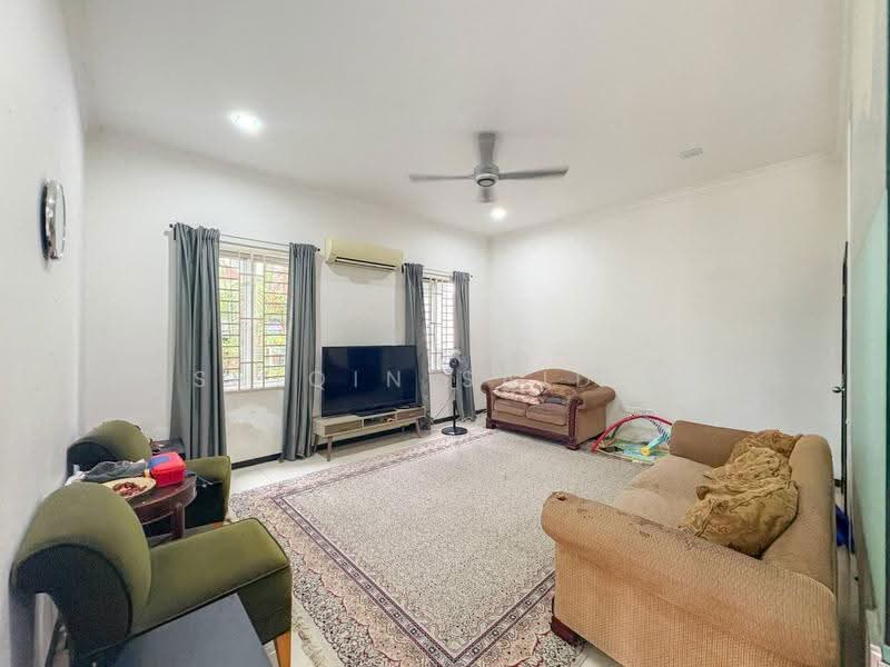 Bungalow House untuk Dijual di Seksyen 9 (Shah Alam) - Shiqin Saidin - Living Room - PropertyGuru.com.my