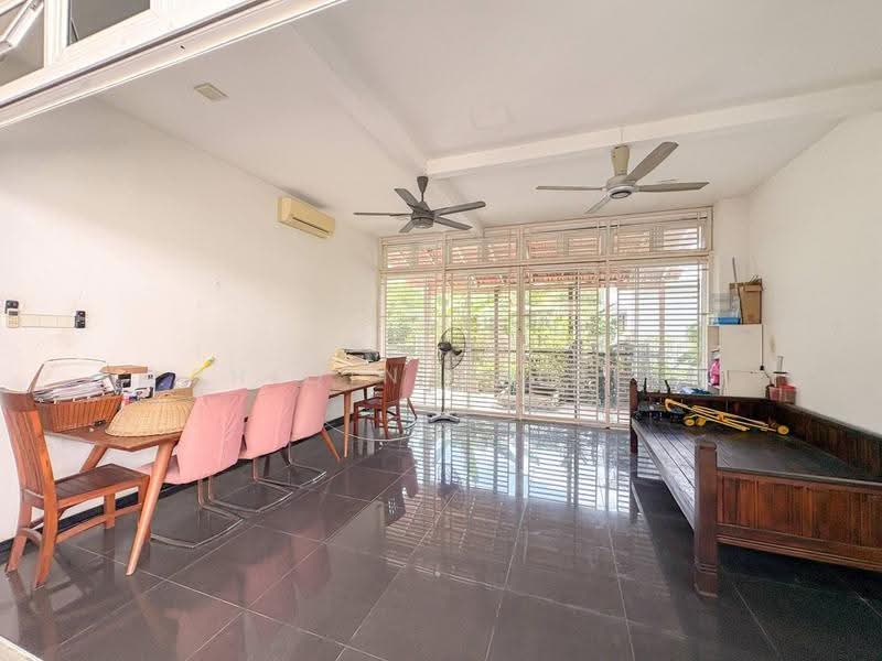 Bungalow House untuk Dijual di Seksyen 9 (Shah Alam) - Shiqin Saidin - Living Room - PropertyGuru.com.my
