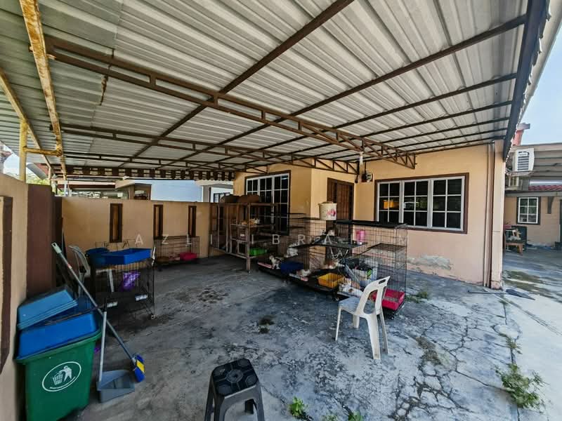 Rumah Teres 1-Tingkat untuk Dijual di Taman Paling Jaya (Semenyih) - Azli Ibrahim - Exterior - PropertyGuru.com.my