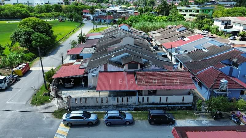 Rumah Teres 1-Tingkat untuk Dijual di Taman Paling Jaya (Semenyih) - Azli Ibrahim - Exterior - PropertyGuru.com.my