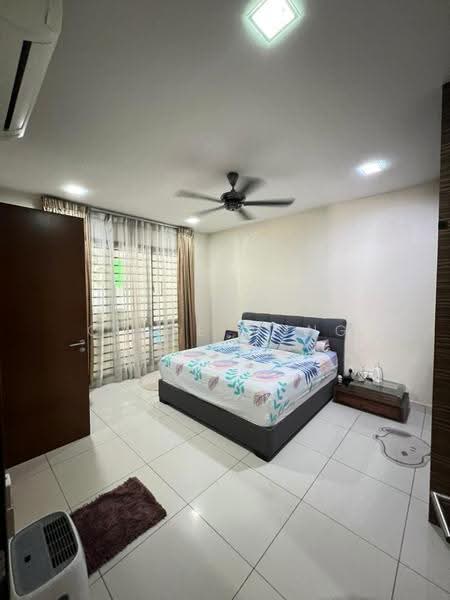 Rumah Berkembar untuk Dijual di Bayu Sri Bintang (Batu) - Coyee Wong - Bedroom - PropertyGuru.com.my