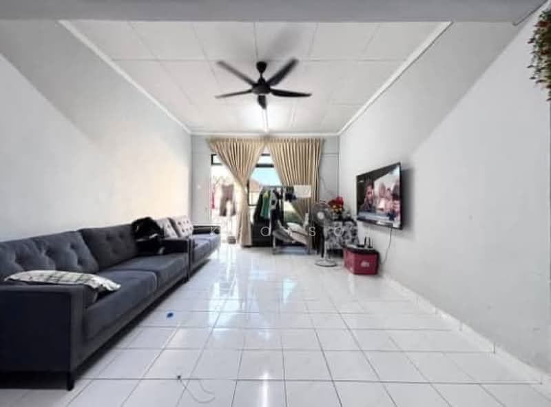 Kondominium untuk Dijual di Skudai Villa - Nikko Soh - Living Room - PropertyGuru.com.my