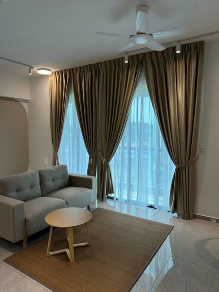 Kediaman Servis untuk Dijual di Savana @ Utropolis - Sammy Tiew - Living Room - PropertyGuru.com.my