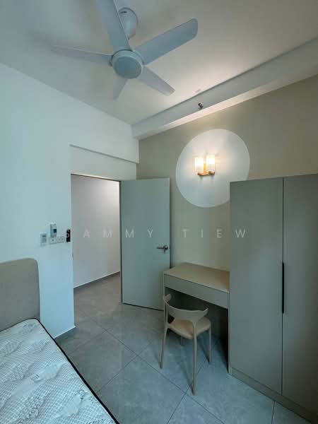 Kediaman Servis untuk Dijual di Savana @ Utropolis - Sammy Tiew - Bedroom - PropertyGuru.com.my