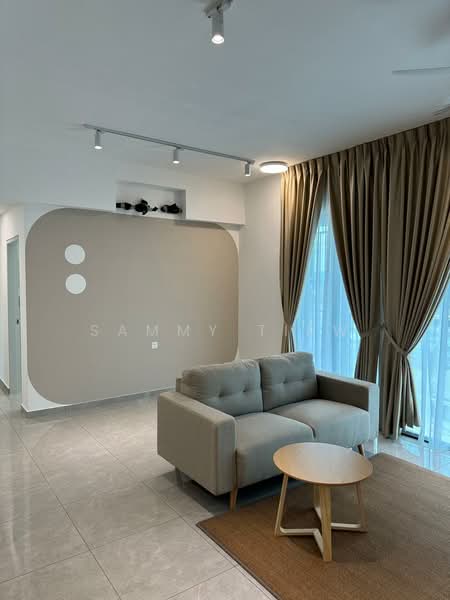 Kediaman Servis untuk Dijual di Savana @ Utropolis - Sammy Tiew - Living Room - PropertyGuru.com.my