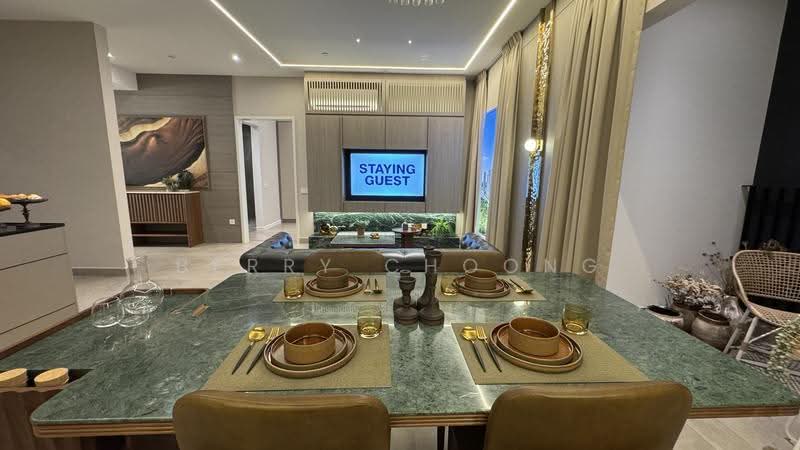 Kediaman Servis untuk Dijual di The Queenwoodz @ Bukit Jalil - Berry Choong - Dining Room - PropertyGuru.com.my