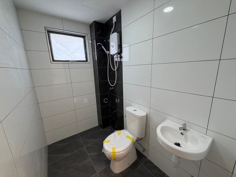 Apartment for Sale at Vista Sungai Ramal - FB Chong - Bathroom - PropertyGuru.com.my
