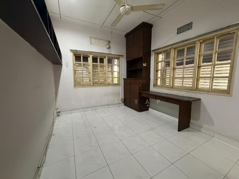 Bungalow House for Rent in SS1 (Petaling Jaya) - Biana Yap - Study - PropertyGuru.com.my