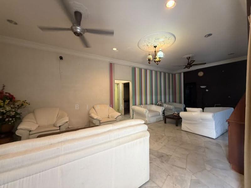 Bungalow House for Rent in SS1 (Petaling Jaya) - Biana Yap - Living Room - PropertyGuru.com.my