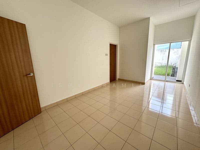 Semi-Detached House for Sale in Seksyen U10 (Shah Alam) - Ishak Ramli - Interior - PropertyGuru.com.my