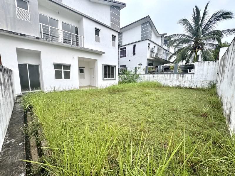 Semi-Detached House for Sale in Seksyen U10 (Shah Alam) - Ishak Ramli - Exterior - PropertyGuru.com.my