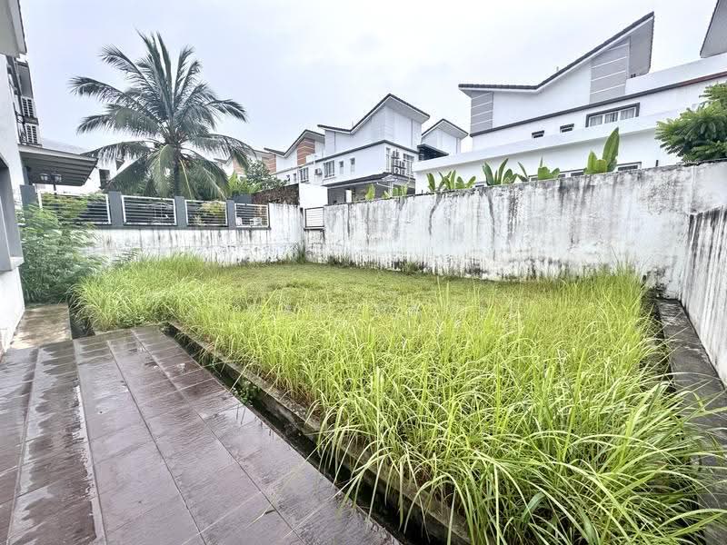 Semi-Detached House for Sale in Seksyen U10 (Shah Alam) - Ishak Ramli - Exterior - PropertyGuru.com.my