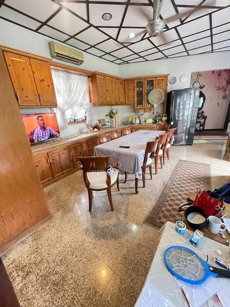 Bungalow House untuk Dijual di Seksyen 7 (Shah Alam) - Shiqin Saidin - Kitchen - PropertyGuru.com.my