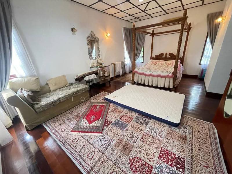 Bungalow House untuk Dijual di Seksyen 7 (Shah Alam) - Shiqin Saidin - Bedroom - PropertyGuru.com.my