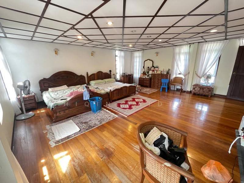 Bungalow House untuk Dijual di Seksyen 7 (Shah Alam) - Shiqin Saidin - Bedroom - PropertyGuru.com.my