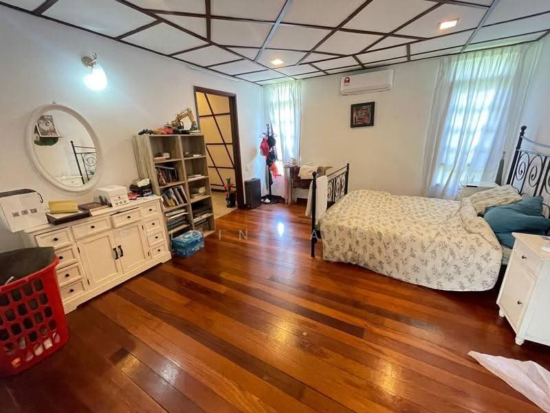 Bungalow House untuk Dijual di Seksyen 7 (Shah Alam) - Shiqin Saidin - Bedroom - PropertyGuru.com.my