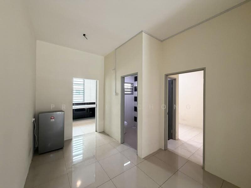 2-storey Terraced House for Sale in Langkap (Perak) - Presley Chong - Dry Kitchen - PropertyGuru.com.my