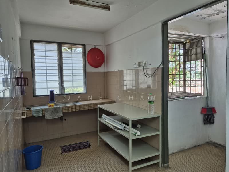 Rumah Flat untuk Disewa di Desa Petaling Flat - Jane Chan - Kitchen - PropertyGuru.com.my
