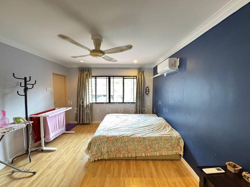 3-storey Terraced House for Sale in Ampang Jaya (Ampang) - NORFADILAH ZAINUDDIN - Bedroom - PropertyGuru.com.my