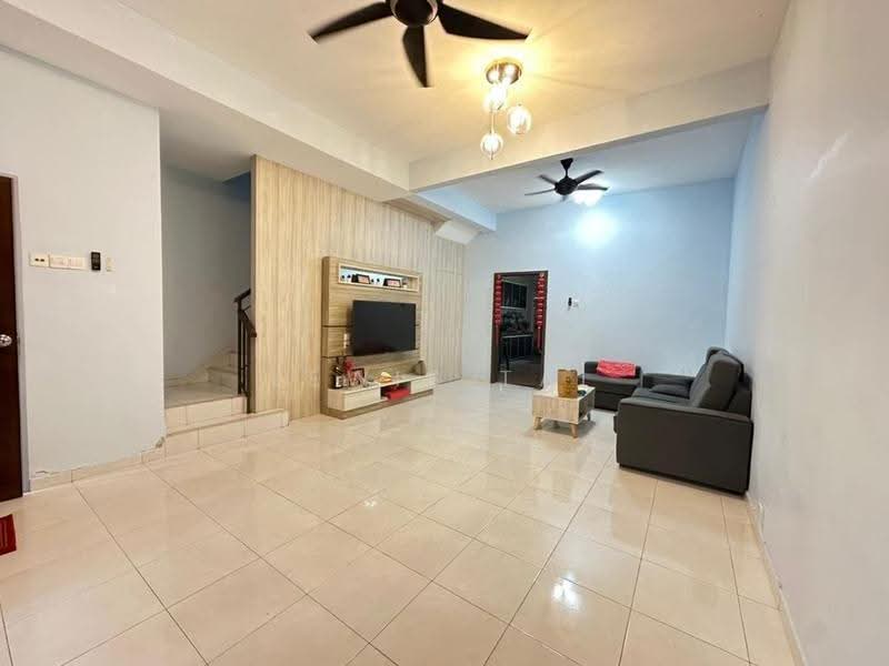 2-storey Terraced House for Sale in Taman JP Perdana (Johor Bahru) - Lewis Tai - Living Room - PropertyGuru.com.my