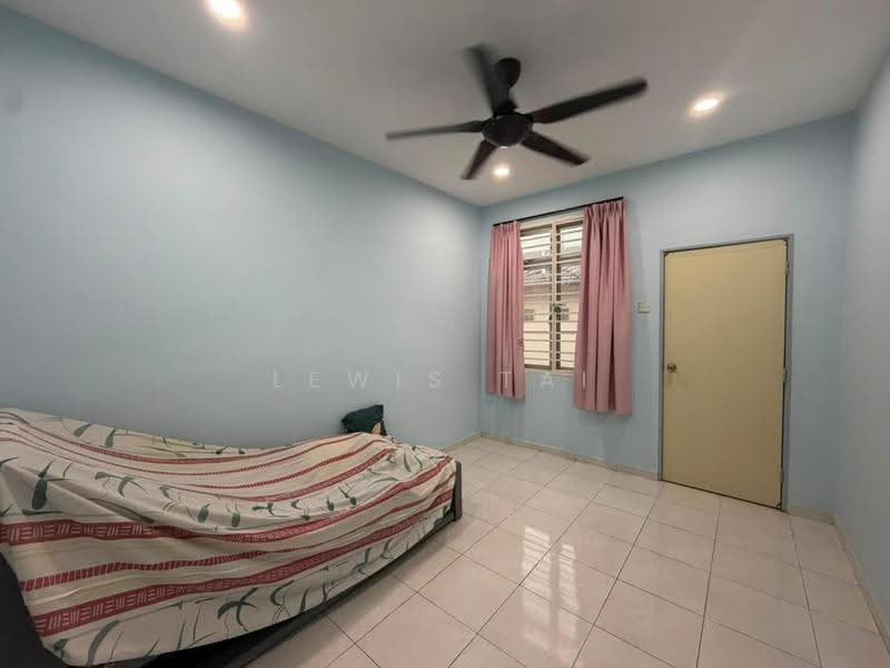 2-storey Terraced House for Sale in Taman JP Perdana (Johor Bahru) - Lewis Tai - Bedroom - PropertyGuru.com.my