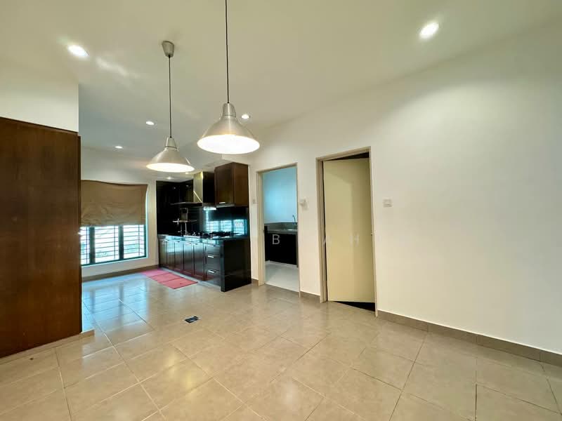 2-storey Terraced House for Sale in Alam Sari (Bangi) - Azli Ibrahim - Kitchen - PropertyGuru.com.my