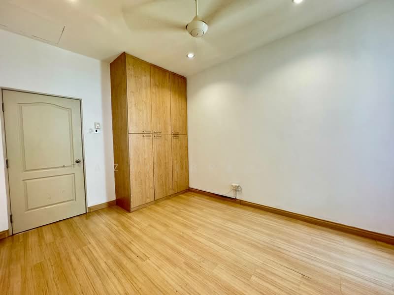 2-storey Terraced House for Sale in Alam Sari (Bangi) - Azli Ibrahim - Bedroom - PropertyGuru.com.my