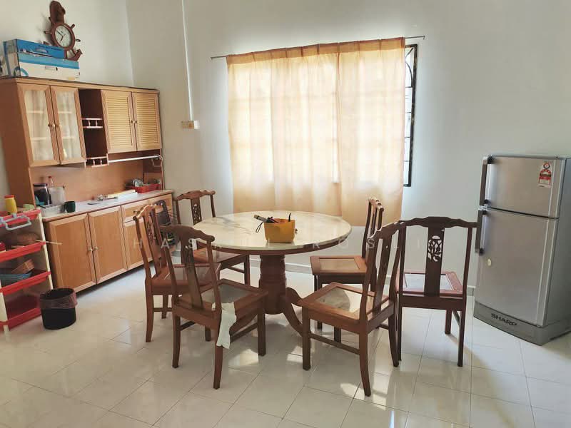 Rumah Berkembar untuk Dijual di Bandar Puteri Jaya (Sungai Petani) - Hasrul Rosli - Dining Room - PropertyGuru.com.my